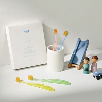 Kids Toothbrush (8 Brushes)