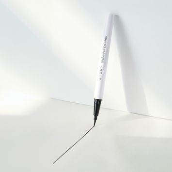 Brush Pen Eyeliner (0.6g, Black)