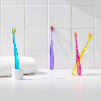 Compact Toothbrush 8N
