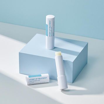 ក្រែមព្យាបាលបបូរមាត់ អាតូមី