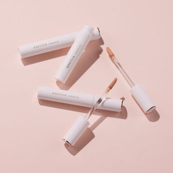 Adelica Concealer (8mL)