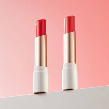 Adelica Lip Color Glow (Red)